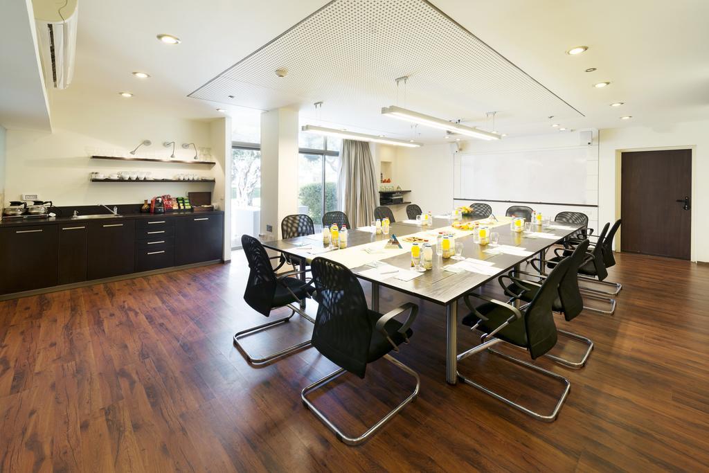 Shefayim Kibbutz Hotel Ngoại thất bức ảnh